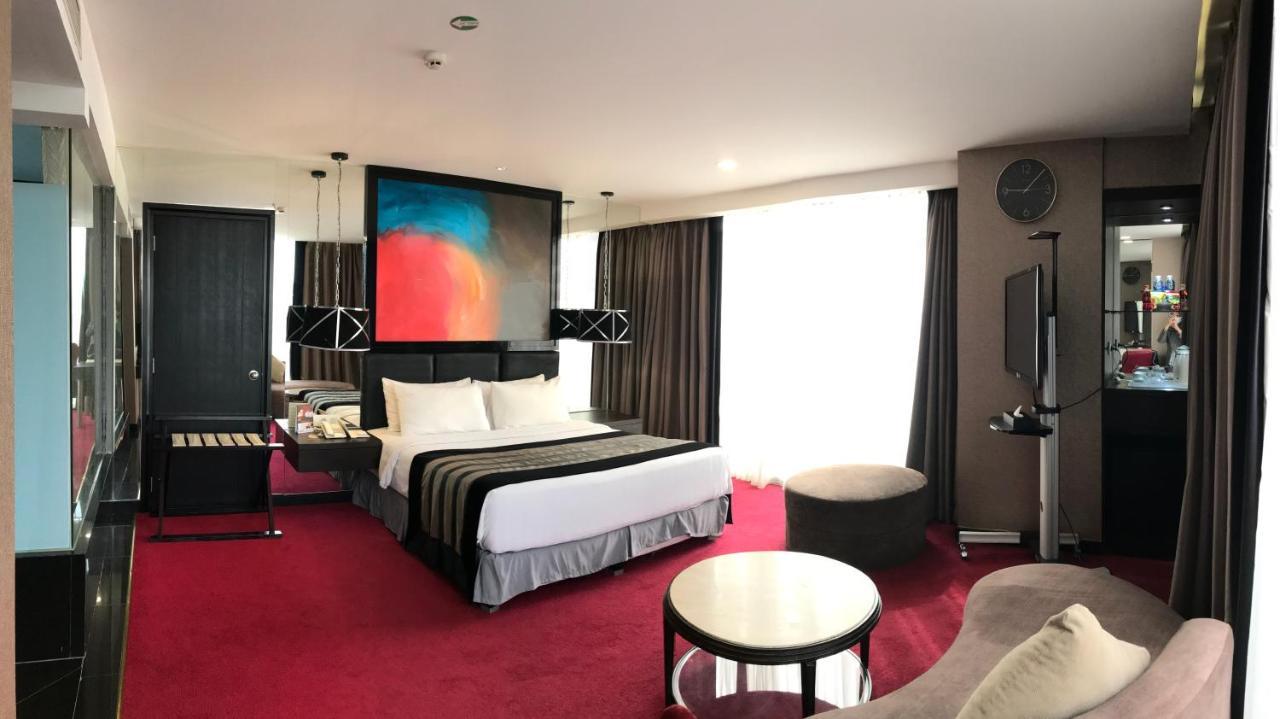 Amaroossa Cosmo Jakarta