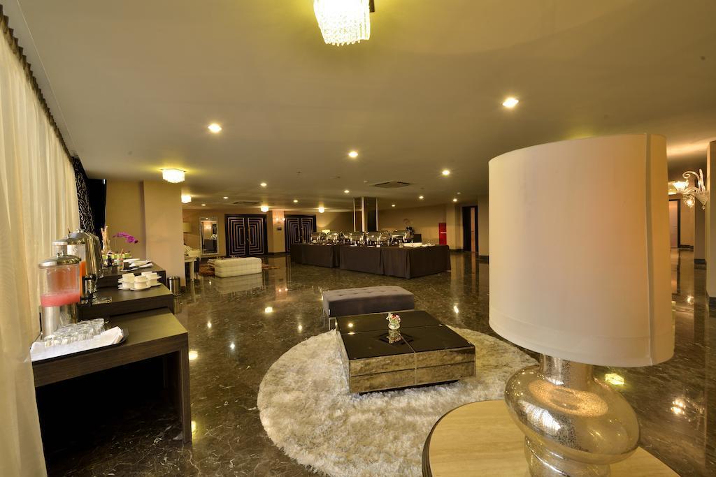 Hotel Amaroossa Cosmo